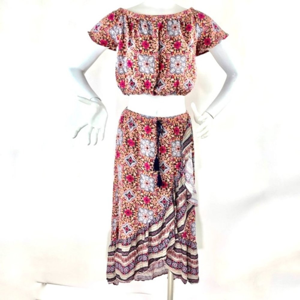 NEW! Boho Two-Piece Midriff Peasant Blouse and Matching Skirt  by Rue 21 Size M